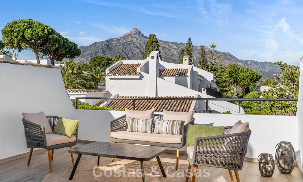 Maisons à vendre à 'Peña Blanca', une urbanisation sécurisée 24h, au cœur du golf d’Aloha, Nueva Andalucía, Marbella 805227