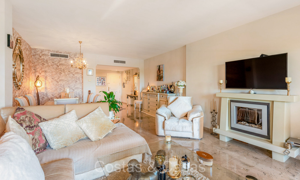 Appartements de luxe à vendre à Cumbres del Rodeo, à proximité de Puerto Banús et de la plage à Nueva Andalucía, Marbella 805324