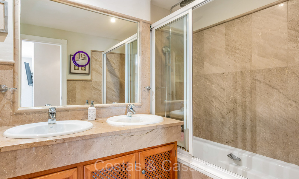 Appartements de luxe à vendre à Cumbres del Rodeo, à proximité de Puerto Banús et de la plage à Nueva Andalucía, Marbella 805329
