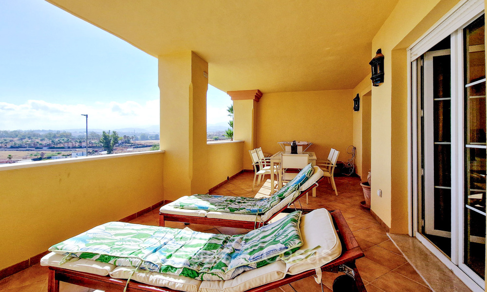 Appartements de luxe à vendre à Cumbres del Rodeo, à proximité de Puerto Banús et de la plage à Nueva Andalucía, Marbella 805333