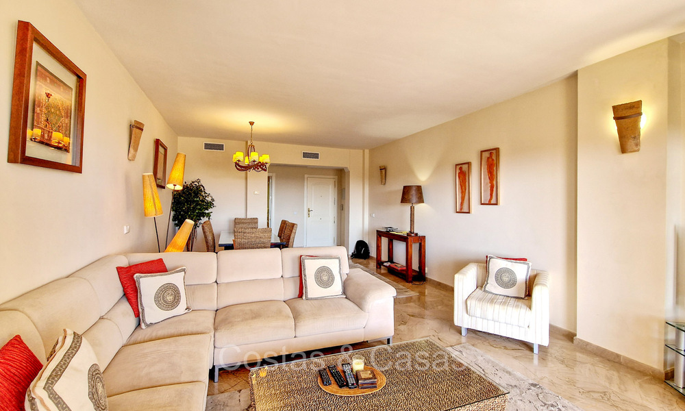 Appartements de luxe à vendre à Cumbres del Rodeo, à proximité de Puerto Banús et de la plage à Nueva Andalucía, Marbella 805335