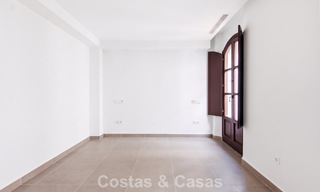 5 maisons mitoyennes exclusives à vendre dans le charmant centre historique d’Estepona 805636 
