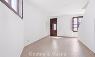 5 maisons mitoyennes exclusives à vendre dans le charmant centre historique d’Estepona 805643 