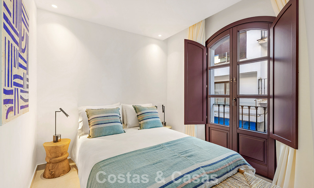 5 maisons mitoyennes exclusives à vendre dans le charmant centre historique d’Estepona 805648