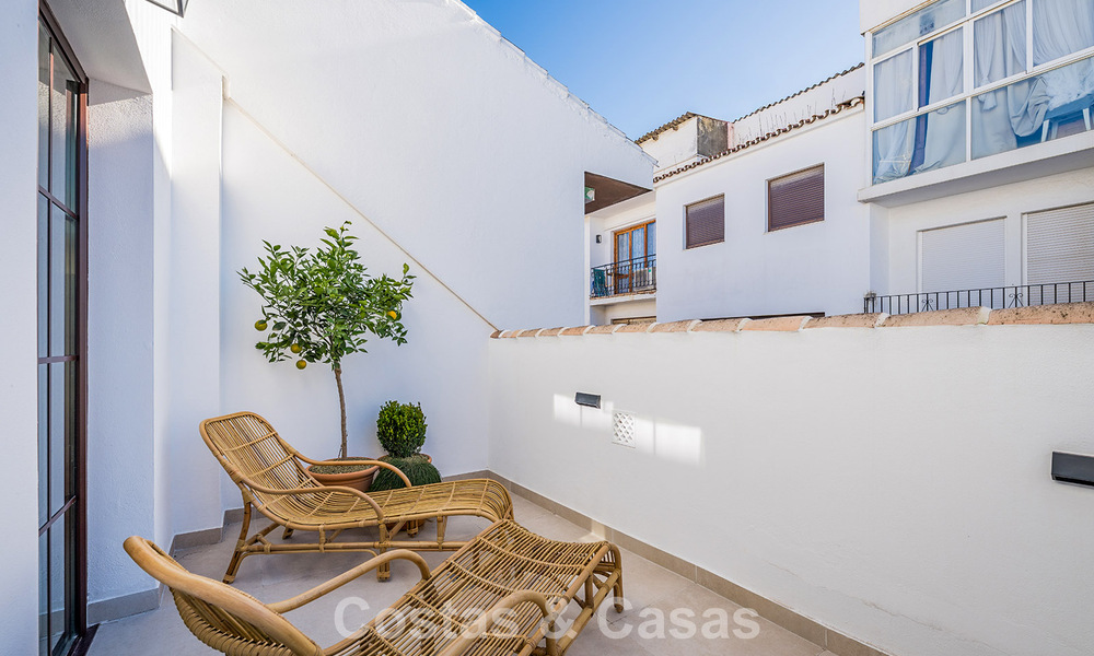 5 maisons mitoyennes exclusives à vendre dans le charmant centre historique d’Estepona 805653