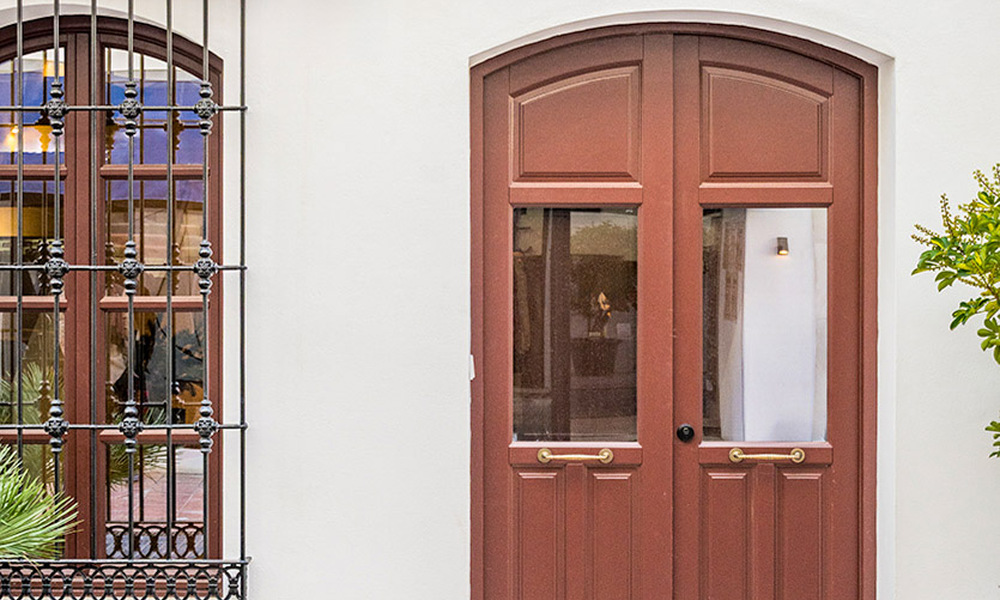 5 maisons mitoyennes exclusives à vendre dans le charmant centre historique d’Estepona 805666