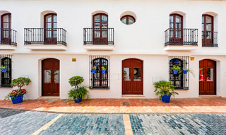 5 maisons mitoyennes exclusives à vendre dans le charmant centre historique d’Estepona 806306 