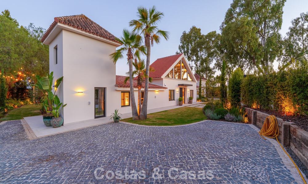 Luxueuse villa de plain-pied avec piscine chauffée à vendre, en bord de mer près de Puerto Banús et San Pedro, Marbella 805783