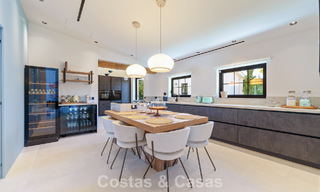 Luxueuse villa de plain-pied avec piscine chauffée à vendre, en bord de mer près de Puerto Banús et San Pedro, Marbella 805797 