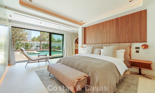 Luxueuse villa de plain-pied avec piscine chauffée à vendre, en bord de mer près de Puerto Banús et San Pedro, Marbella 805802 