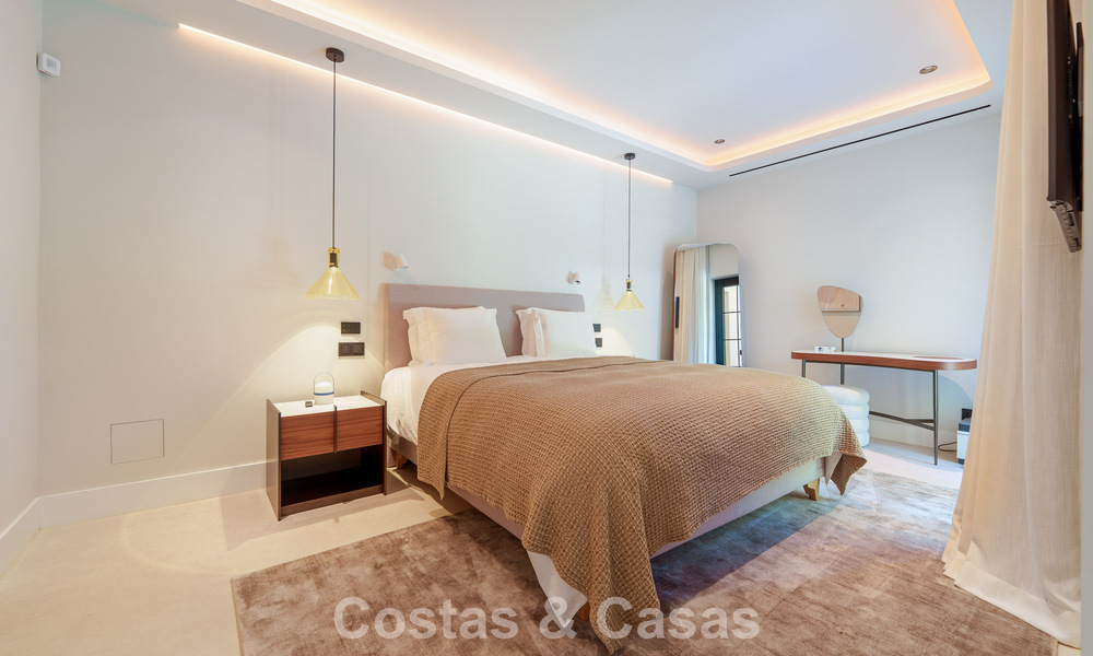 Luxueuse villa de plain-pied avec piscine chauffée à vendre, en bord de mer près de Puerto Banús et San Pedro, Marbella 805815