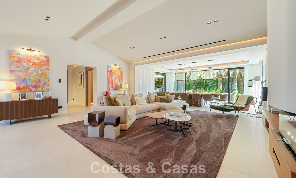 Luxueuse villa de plain-pied avec piscine chauffée à vendre, en bord de mer près de Puerto Banús et San Pedro, Marbella 805825