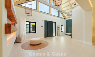 Luxueuse villa de plain-pied avec piscine chauffée à vendre, en bord de mer près de Puerto Banús et San Pedro, Marbella 805826 