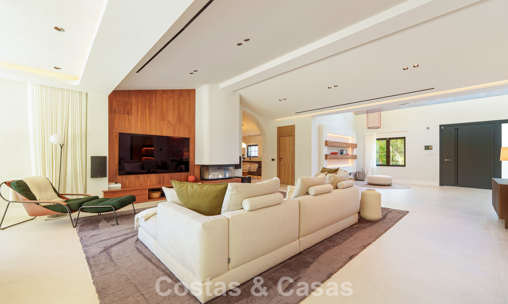 Luxueuse villa de plain-pied avec piscine chauffée à vendre, en bord de mer près de Puerto Banús et San Pedro, Marbella 805827