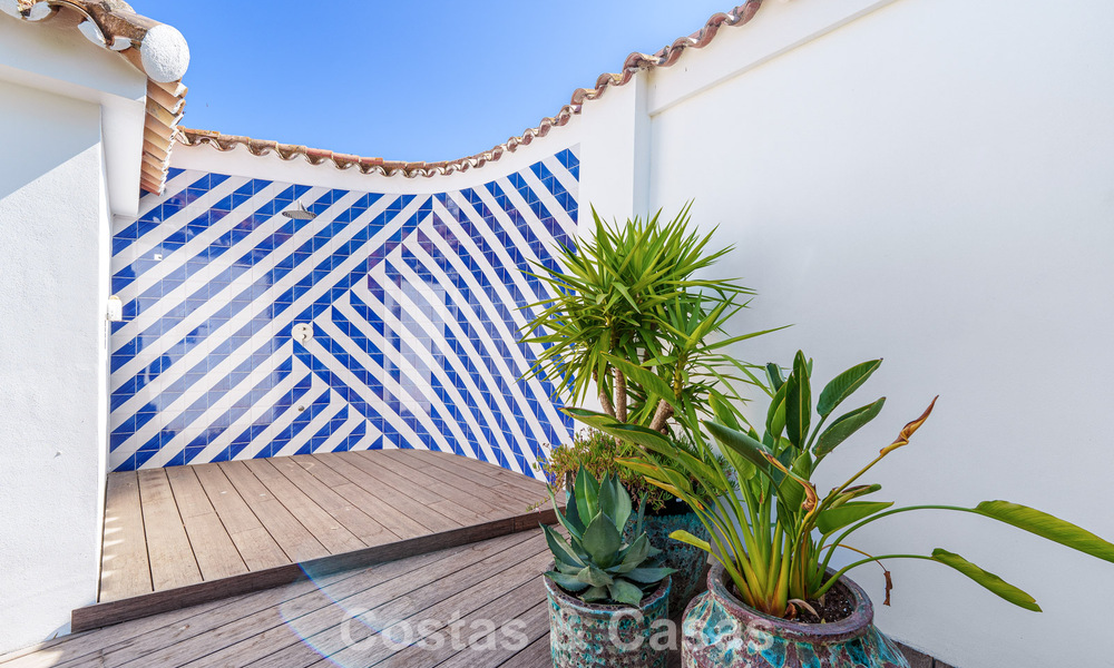 Luxueuse villa de plain-pied avec piscine chauffée à vendre, en bord de mer près de Puerto Banús et San Pedro, Marbella 805833
