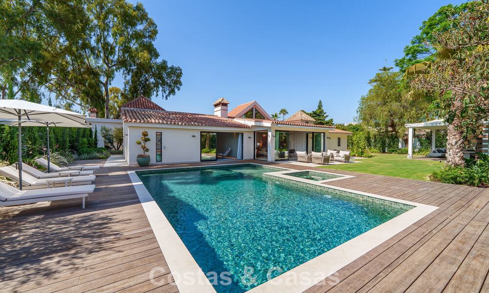 Luxueuse villa de plain-pied avec piscine chauffée à vendre, en bord de mer près de Puerto Banús et San Pedro, Marbella 805834