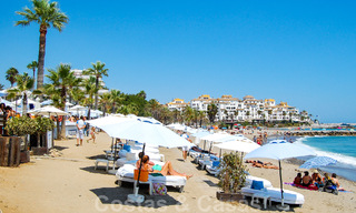 Luxueuse villa de plain-pied avec piscine chauffée à vendre, en bord de mer près de Puerto Banús et San Pedro, Marbella 806111 
