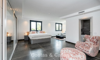 Villa moderne exclusive avec grande piscine à vendre à Nueva Andalucía, Marbella 805933 