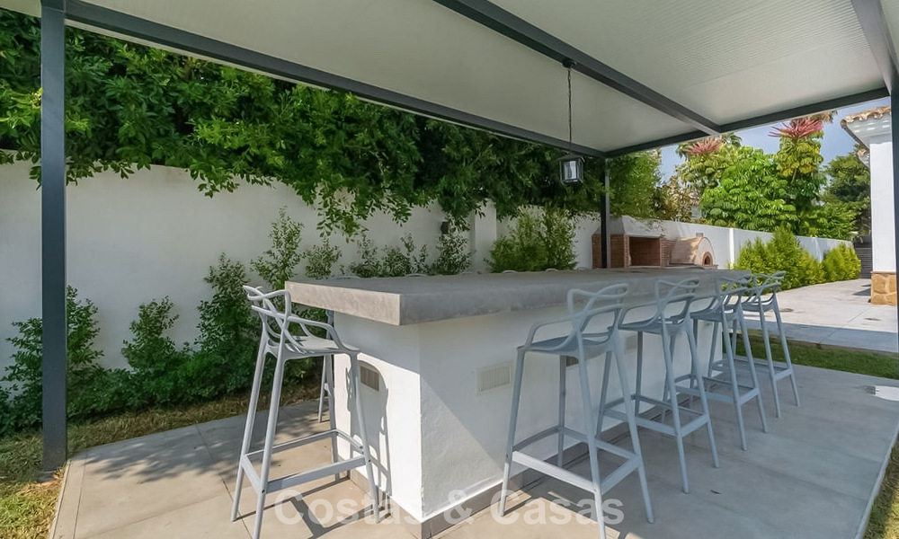 Villa moderne exclusive avec grande piscine à vendre à Nueva Andalucía, Marbella 805935