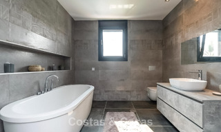 Villa moderne exclusive avec grande piscine à vendre à Nueva Andalucía, Marbella 805945 