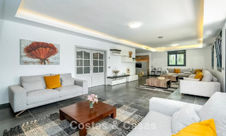 Villa moderne exclusive avec grande piscine à vendre à Nueva Andalucía, Marbella 805948 