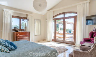 Spacieuse villa andalouse avec vue sur la mer à vendre à El Rosario, Marbella Est 805965 