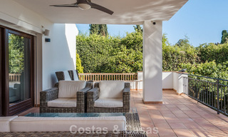 Spacieuse villa andalouse avec vue sur la mer à vendre à El Rosario, Marbella Est 805976 