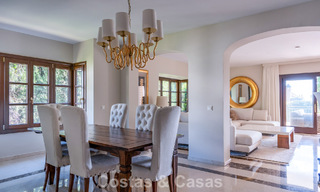 Spacieuse villa andalouse avec vue sur la mer à vendre à El Rosario, Marbella Est 805984 