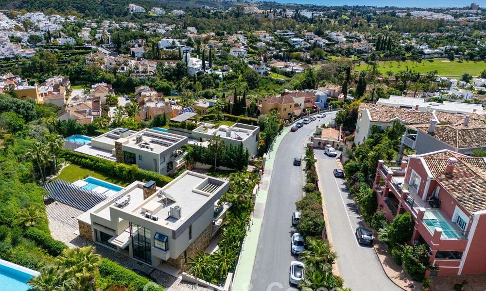 Villa moderne de luxe avec vue sur la mer dans la Vallée du Golf de Nueva Andalucía, Marbella 806056