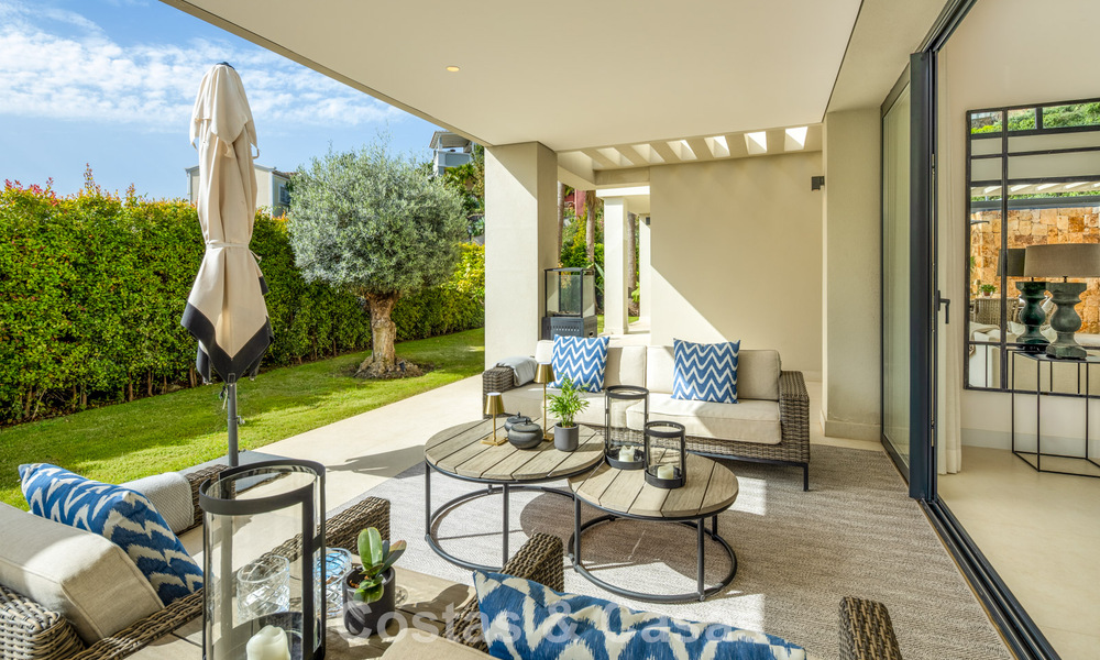 Villa moderne de luxe avec vue sur la mer dans la Vallée du Golf de Nueva Andalucía, Marbella 806067
