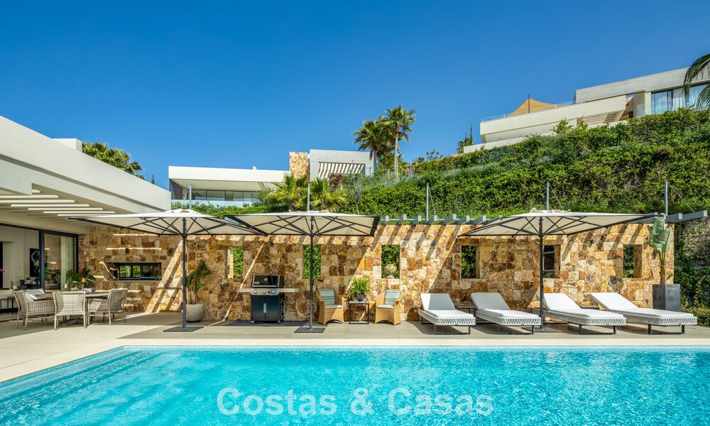 Villa moderne de luxe avec vue sur la mer dans la Vallée du Golf de Nueva Andalucía, Marbella 806071