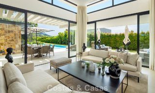 Villa moderne de luxe avec vue sur la mer dans la Vallée du Golf de Nueva Andalucía, Marbella 806076 