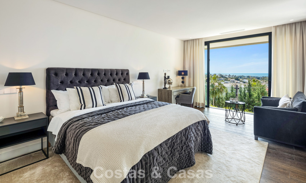 Villa moderne de luxe avec vue sur la mer dans la Vallée du Golf de Nueva Andalucía, Marbella 806078