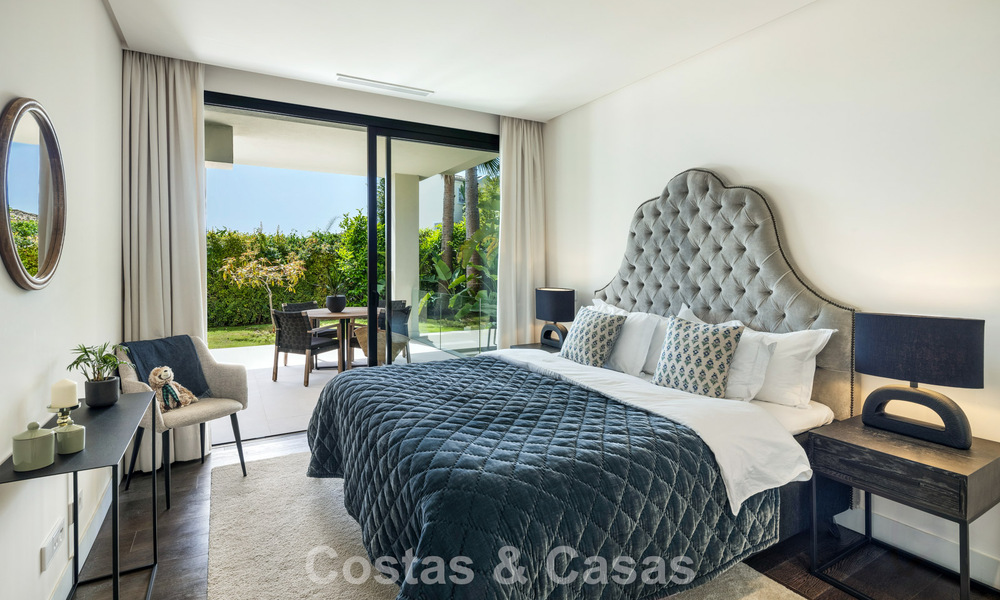 Villa moderne de luxe avec vue sur la mer dans la Vallée du Golf de Nueva Andalucía, Marbella 806081
