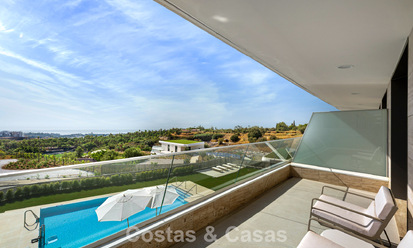 Nouvel appartement duplex avec vue panoramique sur la mer à vendre sur le New Golden Mile, entre Marbella et Estepona 806113