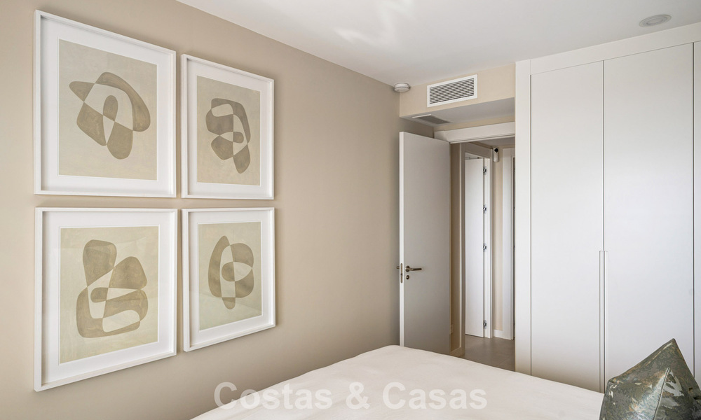 Nouvel appartement duplex avec vue panoramique sur la mer à vendre sur le New Golden Mile, entre Marbella et Estepona 806115