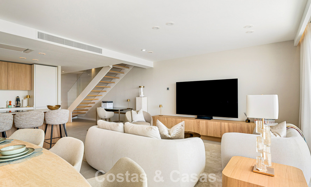 Nouvel appartement duplex avec vue panoramique sur la mer à vendre sur le New Golden Mile, entre Marbella et Estepona 806117