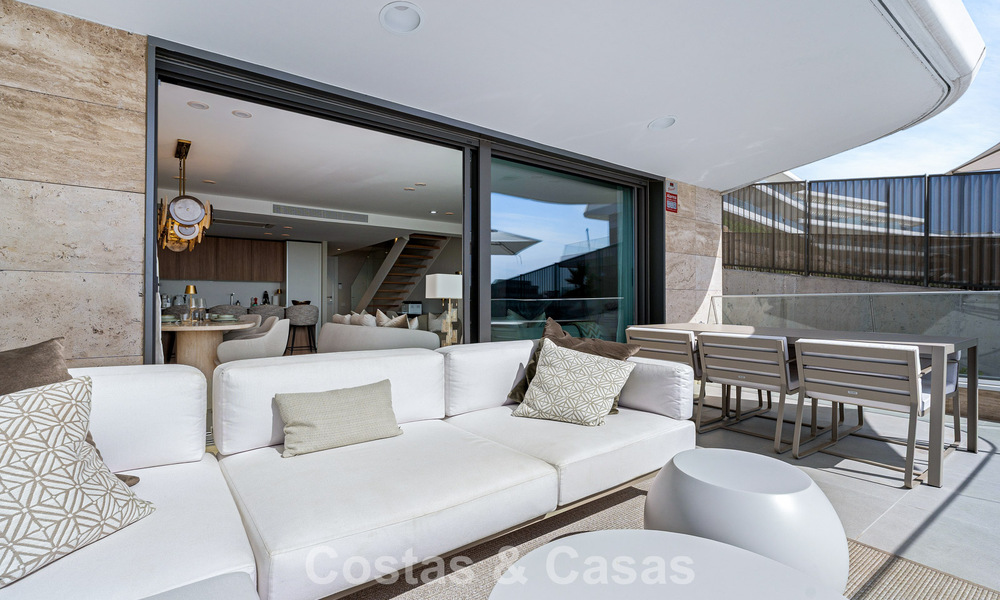 Nouvel appartement duplex avec vue panoramique sur la mer à vendre sur le New Golden Mile, entre Marbella et Estepona 806134