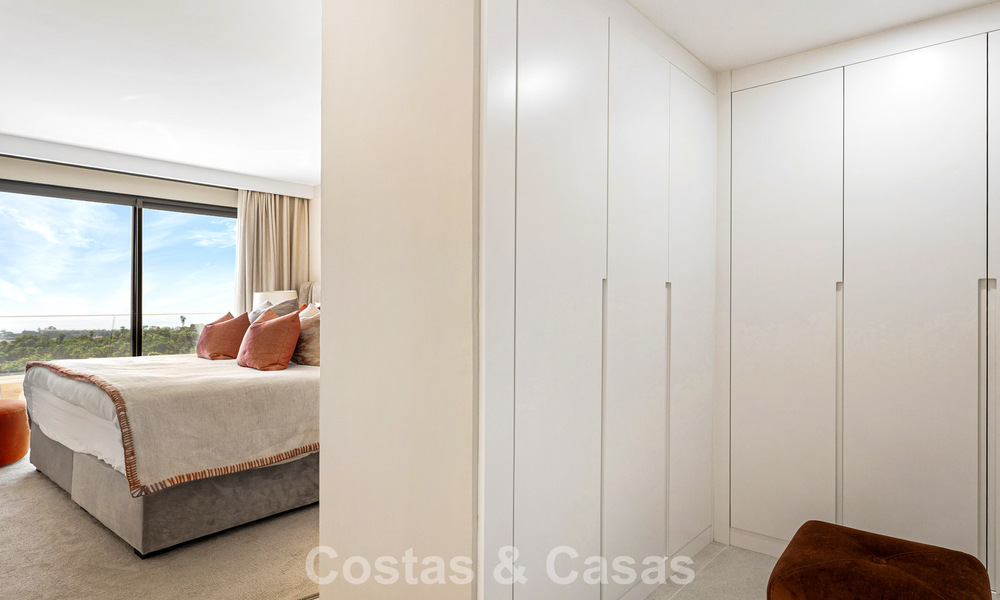 Nouvel appartement duplex avec vue panoramique sur la mer à vendre sur le New Golden Mile, entre Marbella et Estepona 806142