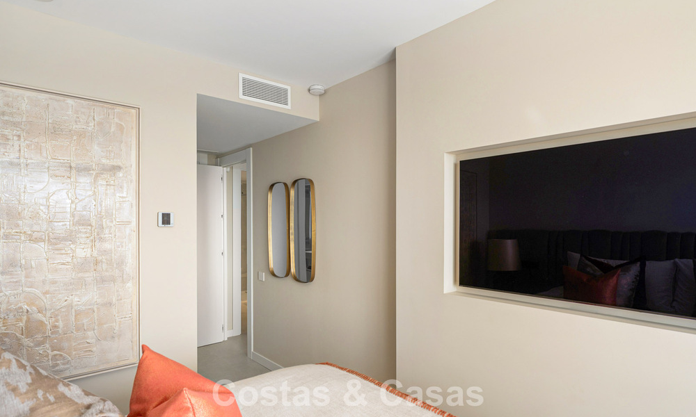 Nouvel appartement duplex avec vue panoramique sur la mer à vendre sur le New Golden Mile, entre Marbella et Estepona 806146