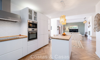 Appartement rénové avec vue panoramique sur la mer à vendre dans la Vallée du Golf de Nueva Andalucía, Marbella 806147 