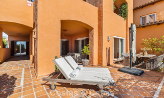 Appartement rénové avec vue panoramique sur la mer à vendre dans la Vallée du Golf de Nueva Andalucía, Marbella 806150 