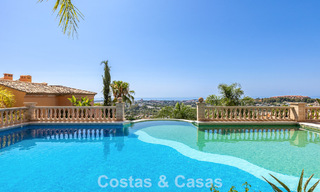 Appartement rénové avec vue panoramique sur la mer à vendre dans la Vallée du Golf de Nueva Andalucía, Marbella 806156 