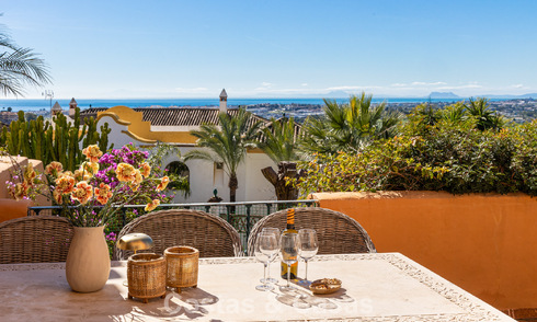 Appartement rénové avec vue panoramique sur la mer à vendre dans la Vallée du Golf de Nueva Andalucía, Marbella 806162