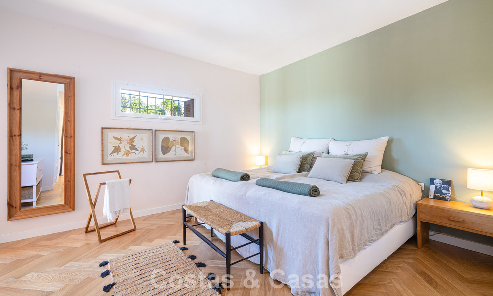 Appartement rénové avec vue panoramique sur la mer à vendre dans la Vallée du Golf de Nueva Andalucía, Marbella 806177