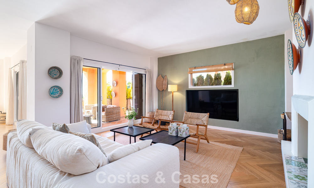 Appartement rénové avec vue panoramique sur la mer à vendre dans la Vallée du Golf de Nueva Andalucía, Marbella 806183