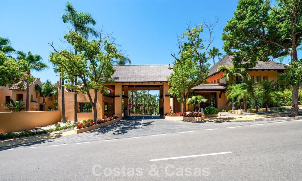 Appartement exclusif en rez-de-chaussée avec jardin privé sur le Golden Mile de Marbella 806195