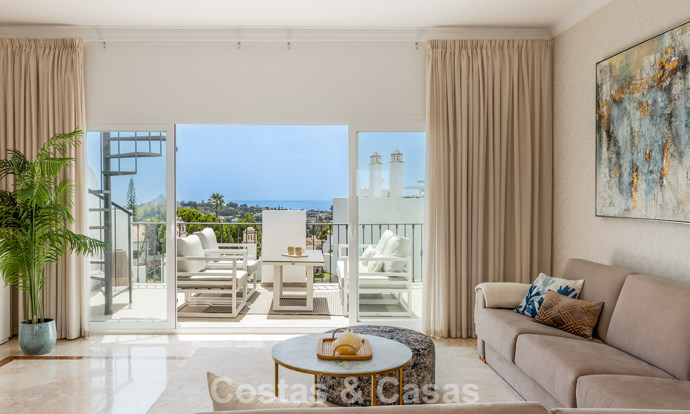 Penthouse spacieux prêt à vivre dans un complexe de style andalou à Marbella - Benahavís 806233