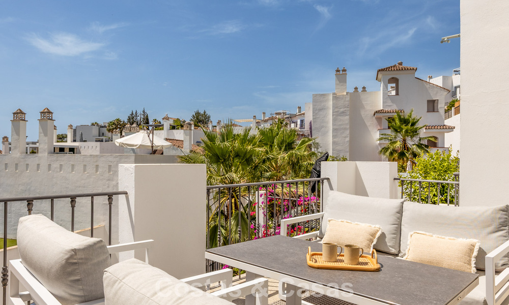 Penthouse spacieux prêt à vivre dans un complexe de style andalou à Marbella - Benahavís 806253