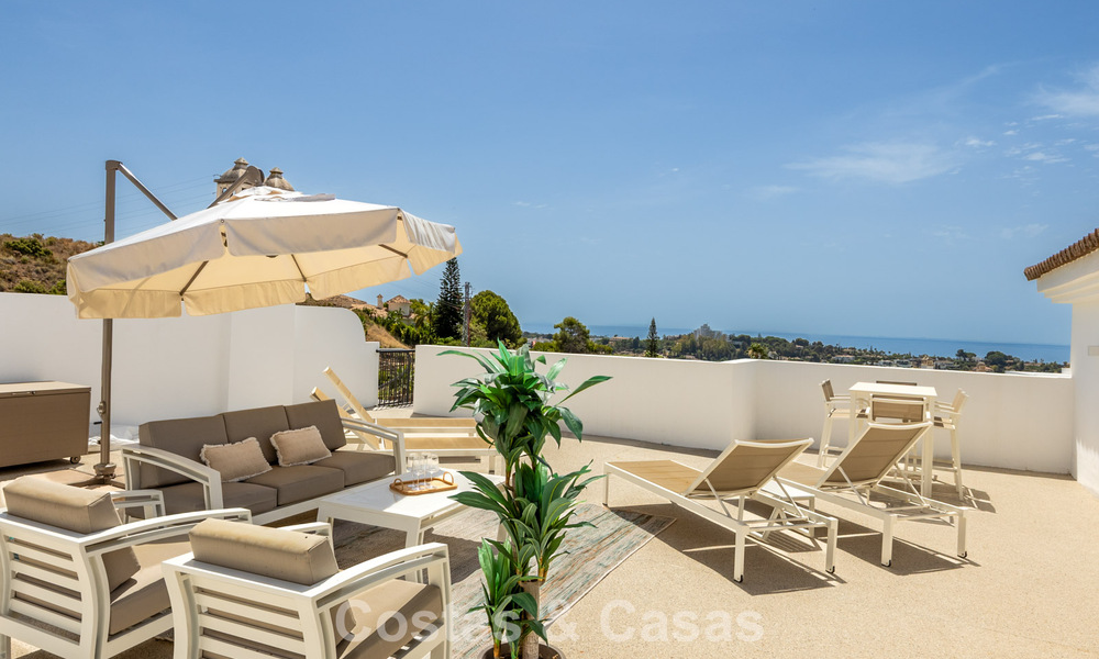 Penthouse spacieux prêt à vivre dans un complexe de style andalou à Marbella - Benahavís 806257